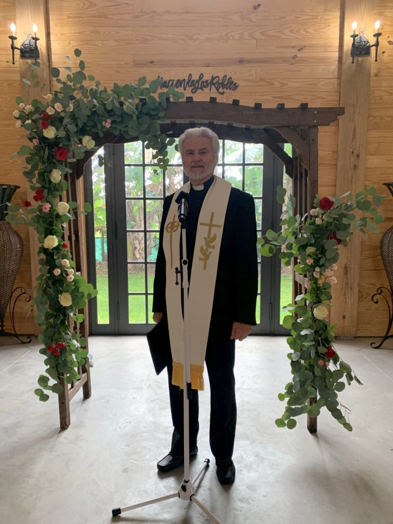 Rev Paul Underhay Officiant Hacienda-los-robles Miami wedding